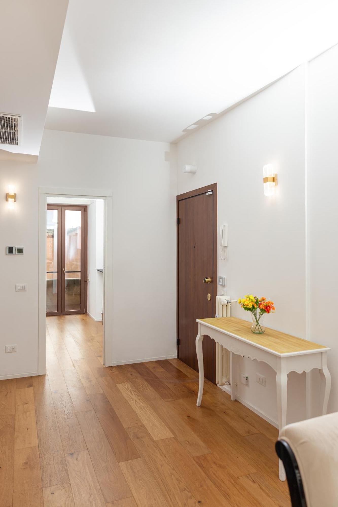Free Parking - 5 Star - Sauna Luxury Apartment มิลาน ภายนอก รูปภาพ