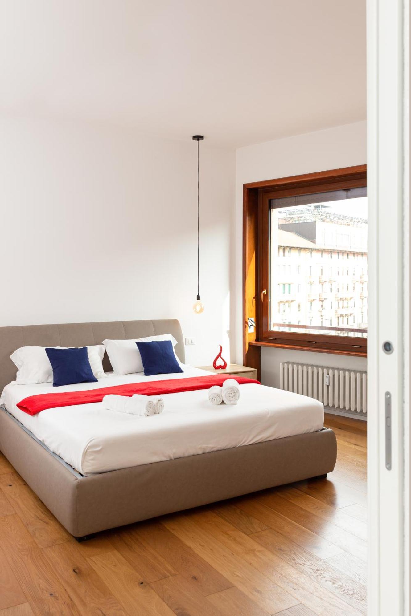 Free Parking - 5 Star - Sauna Luxury Apartment มิลาน ภายนอก รูปภาพ