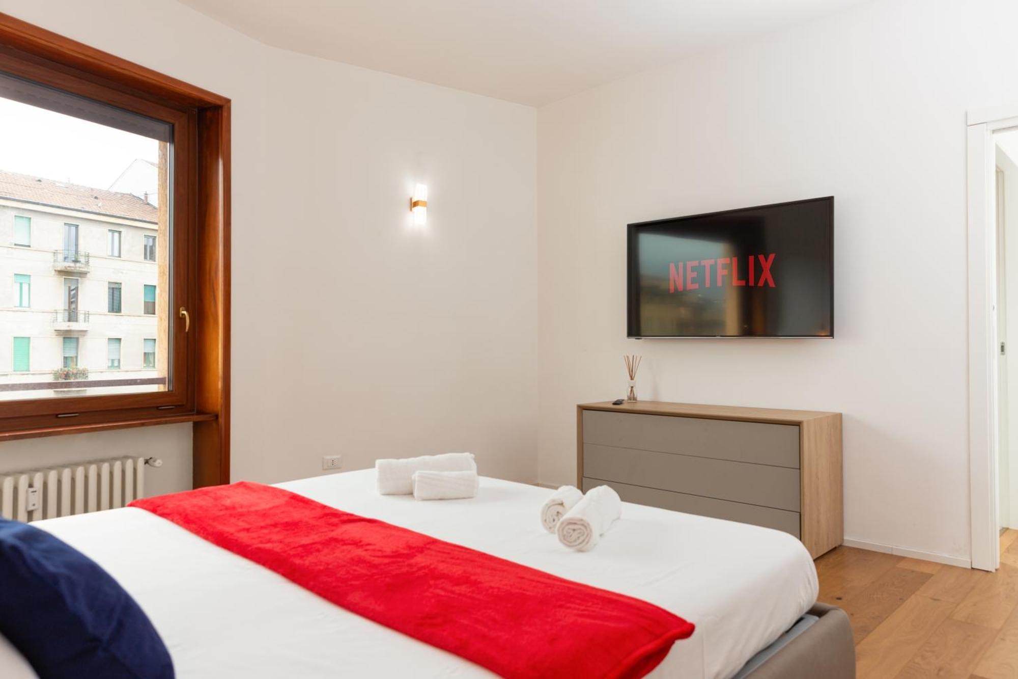Free Parking - 5 Star - Sauna Luxury Apartment มิลาน ภายนอก รูปภาพ