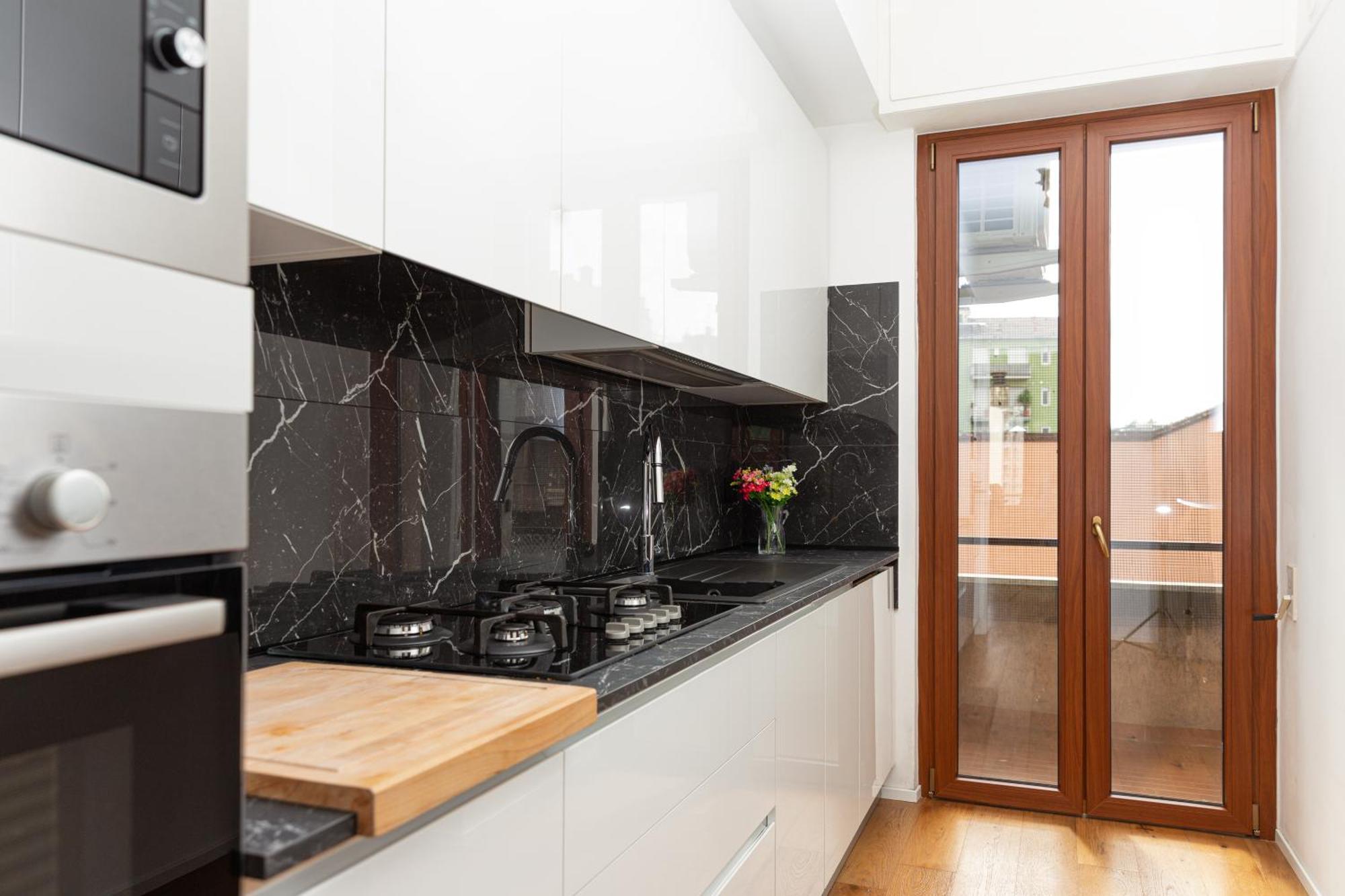 Free Parking - 5 Star - Sauna Luxury Apartment มิลาน ภายนอก รูปภาพ